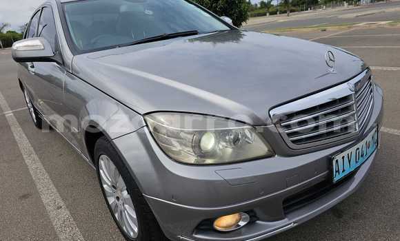 Comprar Usado Mercedes-Benz CLS250 Prata Carro em Maputo em Maputo Comprar Usado Mercedes-Benz CLS250 Prata Carro em Maputo em Maputo