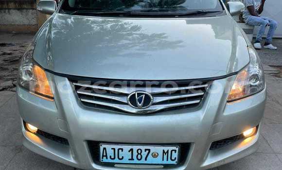 Comprar Usado Toyota Blade Preto Carro em Maputo em Maputo