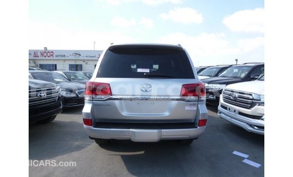Nunua Imported Toyota Land Cruiser Nyingine Gari ndani ya Import - Dubai nchini Cabo Delgado Nunua Imported Toyota Land Cruiser Nyingine Gari ndani ya Import - Dubai nchini Cabo Delgado