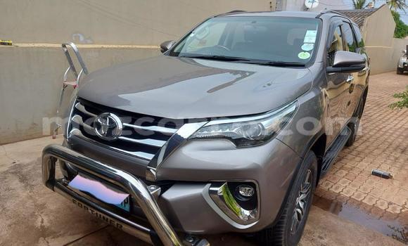 Buy Used Toyota Fortuner Silver Car in Maputo in Maputo Buy Used Toyota Fortuner Silver Car in Maputo in Maputo