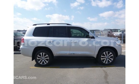 Nunua Imported Toyota Land Cruiser Nyingine Gari ndani ya Import - Dubai nchini Cabo Delgado Nunua Imported Toyota Land Cruiser Nyingine Gari ndani ya Import - Dubai nchini Cabo Delgado