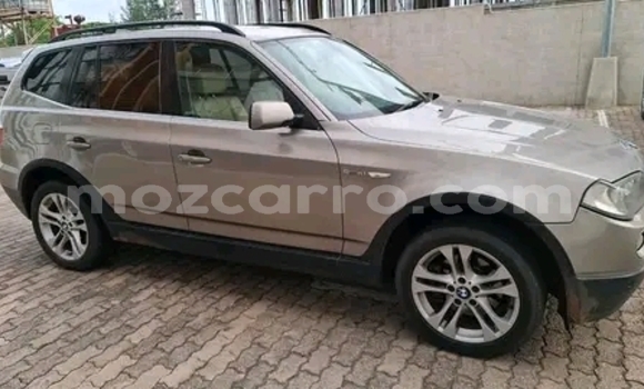 Tenga Tsaru BMW X3 Zvimwe Mota in Maputo in Maputo
