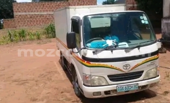 Nunua Ilio tumika Toyota Dyna Nyeupe Gari ndani ya Maputo nchini Maputo Nunua Ilio tumika Toyota Dyna Nyeupe Gari ndani ya Maputo nchini Maputo
