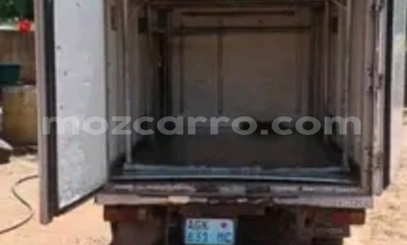 Nunua Ilio tumika Toyota Dyna Nyeupe Gari ndani ya Maputo nchini Maputo Nunua Ilio tumika Toyota Dyna Nyeupe Gari ndani ya Maputo nchini Maputo