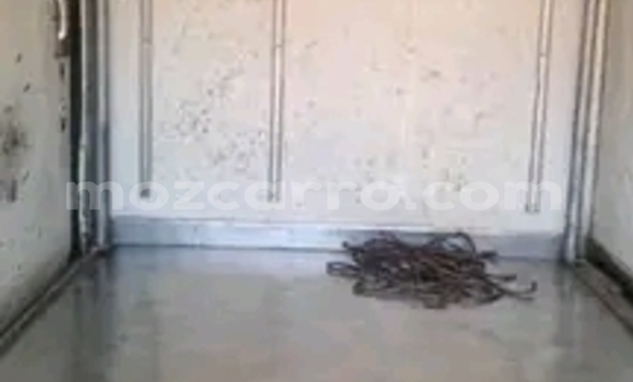 Nunua Ilio tumika Toyota Dyna Nyeupe Gari ndani ya Maputo nchini Maputo Nunua Ilio tumika Toyota Dyna Nyeupe Gari ndani ya Maputo nchini Maputo