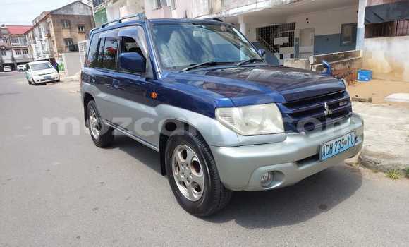 Nunua Ilio tumika Mitsubishi Pajero Bluu Gari ndani ya Maputo nchini Maputo Nunua Ilio tumika Mitsubishi Pajero Bluu Gari ndani ya Maputo nchini Maputo