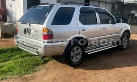 Tenga Tsaru Isuzu Wizard Zvimwe Mota in Maputo in Maputo