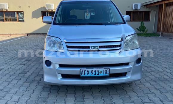 Nunua Ilio tumika Toyota Noah Nyingine Gari ndani ya Maputo nchini Maputo Nunua Ilio tumika Toyota Noah Nyingine Gari ndani ya Maputo nchini Maputo