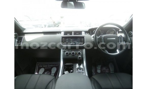 Buy Import Land Rover Range Rover Green Car in Import - Dubai in Cabo Delgado Buy Import Land Rover Range Rover Green Car in Import - Dubai in Cabo Delgado