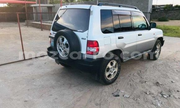 Tenga Tsaru Mitsubishi Pajero iO Chena Mota in Maputo in Maputo Tenga Tsaru Mitsubishi Pajero iO Chena Mota in Maputo in Maputo