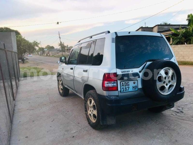 Big with watermark mitsubishi pajero io maputo maputo 19600