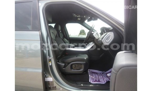Buy Import Land Rover Range Rover Green Car in Import - Dubai in Cabo Delgado Buy Import Land Rover Range Rover Green Car in Import - Dubai in Cabo Delgado