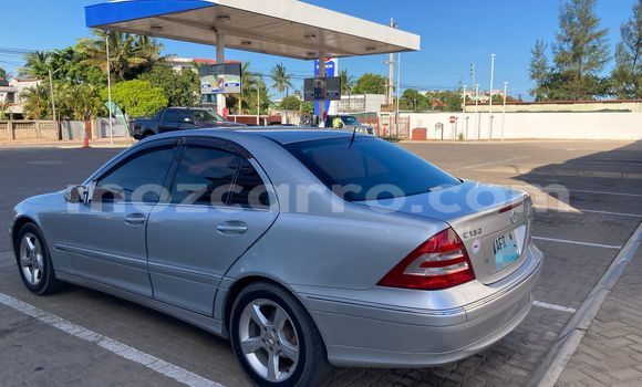 Comprar Usado Mercedes-Benz C180 COUPE De outros Carro em Maputo em Maputo Comprar Usado Mercedes-Benz C180 COUPE De outros Carro em Maputo em Maputo