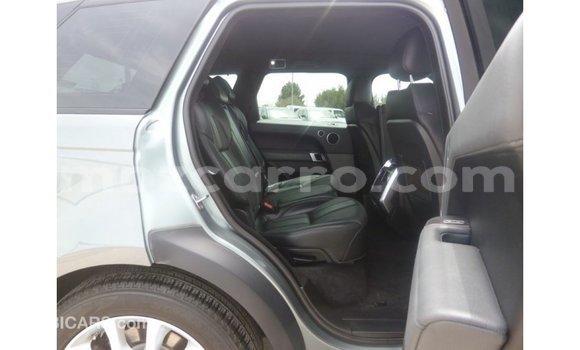 Buy Import Land Rover Range Rover Green Car in Import - Dubai in Cabo Delgado Buy Import Land Rover Range Rover Green Car in Import - Dubai in Cabo Delgado