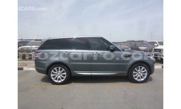 Buy Import Land Rover Range Rover Green Car in Import - Dubai in Cabo Delgado Buy Import Land Rover Range Rover Green Car in Import - Dubai in Cabo Delgado