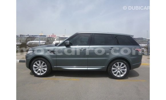 Buy Import Land Rover Range Rover Green Car in Import - Dubai in Cabo Delgado Buy Import Land Rover Range Rover Green Car in Import - Dubai in Cabo Delgado