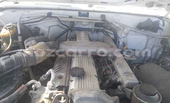 Nunua Ilio tumika Toyota Land Cruiser Nyeupe Gari ndani ya Maputo nchini Maputo Nunua Ilio tumika Toyota Land Cruiser Nyeupe Gari ndani ya Maputo nchini Maputo