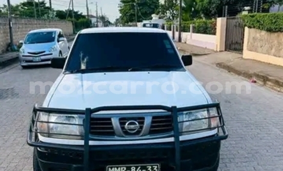 Nunua Ilio tumika Nissan Hardbody Nyeupe Gari ndani ya Maputo nchini Maputo Nunua Ilio tumika Nissan Hardbody Nyeupe Gari ndani ya Maputo nchini Maputo