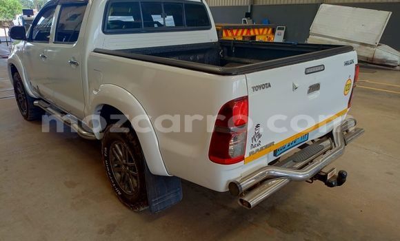 Comprar Usado Toyota Hilux Branco Carro em Maputo em Maputo Comprar Usado Toyota Hilux Branco Carro em Maputo em Maputo