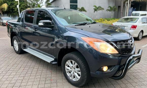 Comprar Usado Mazda BT-50 Preto Carro em Maputo em Maputo