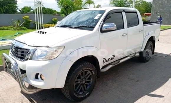 Comprar Usado Toyota Hilux Branco Carro em Maputo em Maputo Comprar Usado Toyota Hilux Branco Carro em Maputo em Maputo