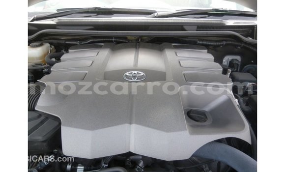 Tenga Imported Toyota Land Cruiser Zvimwe Mota in Import - Dubai in Cabo Delgado Tenga Imported Toyota Land Cruiser Zvimwe Mota in Import - Dubai in Cabo Delgado