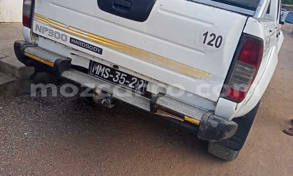 Nunua Ilio tumika Nissan Hardbody Nyeupe Gari ndani ya Maputo nchini Maputo Nunua Ilio tumika Nissan Hardbody Nyeupe Gari ndani ya Maputo nchini Maputo