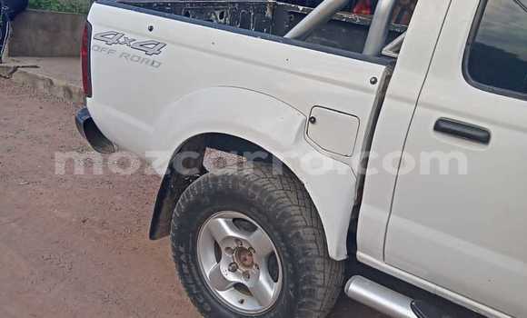 Nunua Ilio tumika Nissan Hardbody Nyeupe Gari ndani ya Maputo nchini Maputo Nunua Ilio tumika Nissan Hardbody Nyeupe Gari ndani ya Maputo nchini Maputo