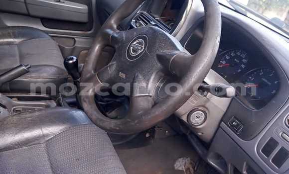 Nunua Ilio tumika Nissan Hardbody Nyeupe Gari ndani ya Maputo nchini Maputo Nunua Ilio tumika Nissan Hardbody Nyeupe Gari ndani ya Maputo nchini Maputo