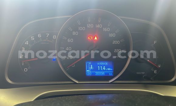 Nunua Ilio tumika Toyota RAV4 Nyeupe Gari ndani ya Maputo nchini Maputo Nunua Ilio tumika Toyota RAV4 Nyeupe Gari ndani ya Maputo nchini Maputo