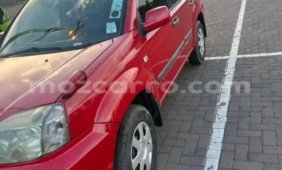 Tenga Tsaru Nissan X-Trail Tsvuku Mota in Maputo in Maputo Tenga Tsaru Nissan X-Trail Tsvuku Mota in Maputo in Maputo