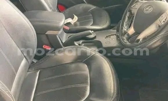 Comprar Usado Hyundai ix35 Branco Carro em Maputo em Maputo Comprar Usado Hyundai ix35 Branco Carro em Maputo em Maputo