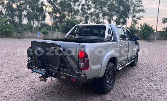 Comprar Usado Toyota Hilux Prata Carro em Maputo em Maputo Comprar Usado Toyota Hilux Prata Carro em Maputo em Maputo