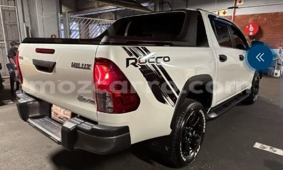 Buy New Toyota Hiluxe Revo White Car in Maputo in Maputo Buy New Toyota Hiluxe Revo White Car in Maputo in Maputo