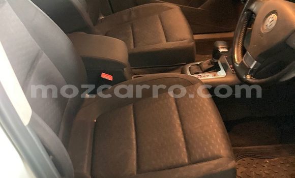 Nunua Ilio tumika Volkswagen Tiguan Nyeupe Gari ndani ya Maputo nchini Maputo Nunua Ilio tumika Volkswagen Tiguan Nyeupe Gari ndani ya Maputo nchini Maputo