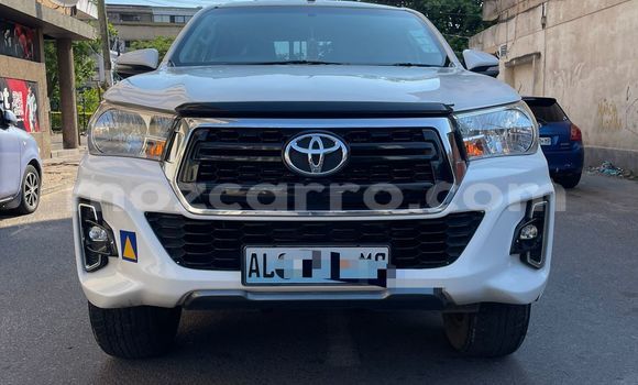 Buy Used Toyota Hiluxe Revo White Car in Maputo in Maputo Buy Used Toyota Hiluxe Revo White Car in Maputo in Maputo