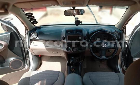 Nunua Ilio tumika Toyota Vanguard Nyingine Gari ndani ya Maputo nchini Maputo Nunua Ilio tumika Toyota Vanguard Nyingine Gari ndani ya Maputo nchini Maputo