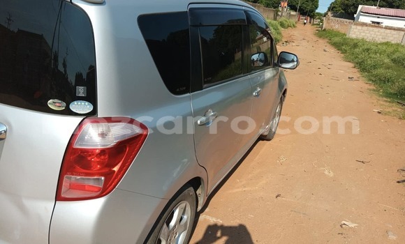 Tenga Tsaru Toyota Ractis Zvimwe Mota in Maputo in Maputo Tenga Tsaru Toyota Ractis Zvimwe Mota in Maputo in Maputo