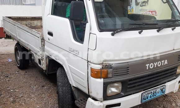 Tenga Tsaru Toyota Hiace Chena Mota in Maputo in Maputo Tenga Tsaru Toyota Hiace Chena Mota in Maputo in Maputo
