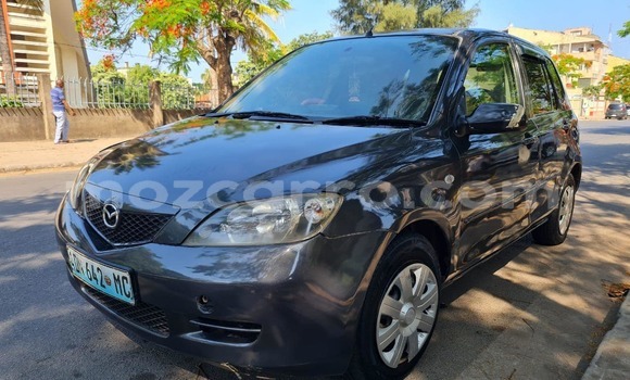 Comprar Usado Mazda Demio Preto Carro em Maputo em Maputo
