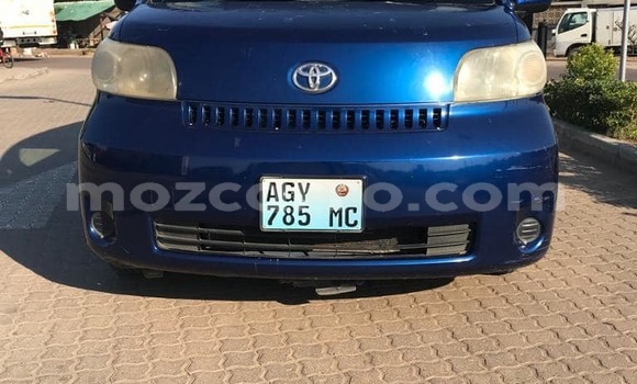 Nunua Ilio tumika Toyota Porte Bluu Gari ndani ya Nzuri vista nchini Maputo