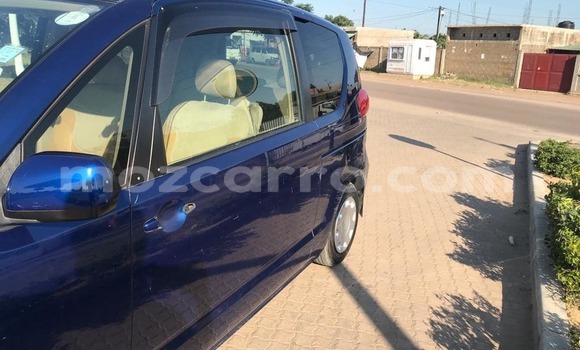 Tenga Tsaru Toyota Porte Bhuruu Mota in Beautiful vista in Maputo Tenga Tsaru Toyota Porte Bhuruu Mota in Beautiful vista in Maputo