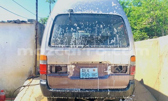 Tenga Tsaru Toyota Hiace Zvimwe Mota in Maputo in Maputo Tenga Tsaru Toyota Hiace Zvimwe Mota in Maputo in Maputo