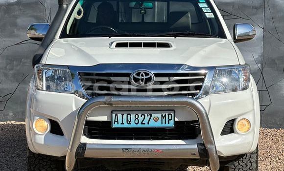 Nunua Ilio tumika Toyota Hilux Nyeupe Gari ndani ya Maputo nchini Maputo Nunua Ilio tumika Toyota Hilux Nyeupe Gari ndani ya Maputo nchini Maputo