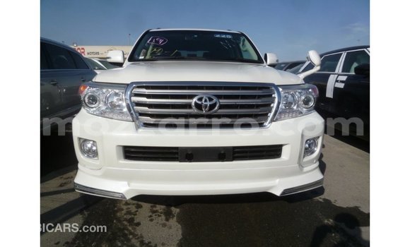 Buy Import Toyota Land Cruiser White Car in Import - Dubai in Cabo Delgado Buy Import Toyota Land Cruiser White Car in Import - Dubai in Cabo Delgado