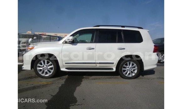 Buy Import Toyota Land Cruiser White Car in Import - Dubai in Cabo Delgado Buy Import Toyota Land Cruiser White Car in Import - Dubai in Cabo Delgado
