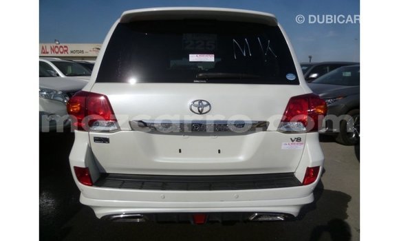 Buy Import Toyota Land Cruiser White Car in Import - Dubai in Cabo Delgado Buy Import Toyota Land Cruiser White Car in Import - Dubai in Cabo Delgado