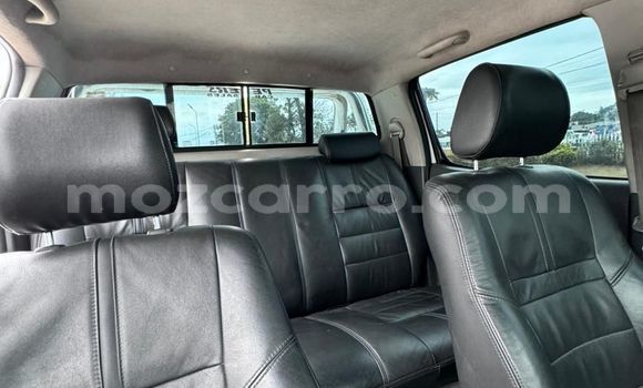 Buy Used Toyota Hilux White Car in Maputo in Maputo Buy Used Toyota Hilux White Car in Maputo in Maputo