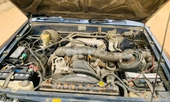 Tenga Tsaru Toyota Hilux Surf Bhuruu Mota in Maputo in Maputo Tenga Tsaru Toyota Hilux Surf Bhuruu Mota in Maputo in Maputo