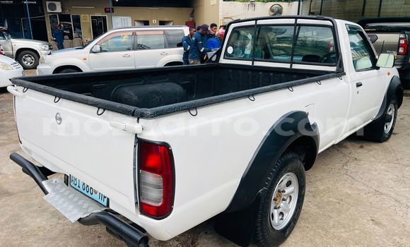 Nunua Ilio tumika Nissan Hardbody Nyeupe Gari ndani ya Maputo nchini Maputo Nunua Ilio tumika Nissan Hardbody Nyeupe Gari ndani ya Maputo nchini Maputo
